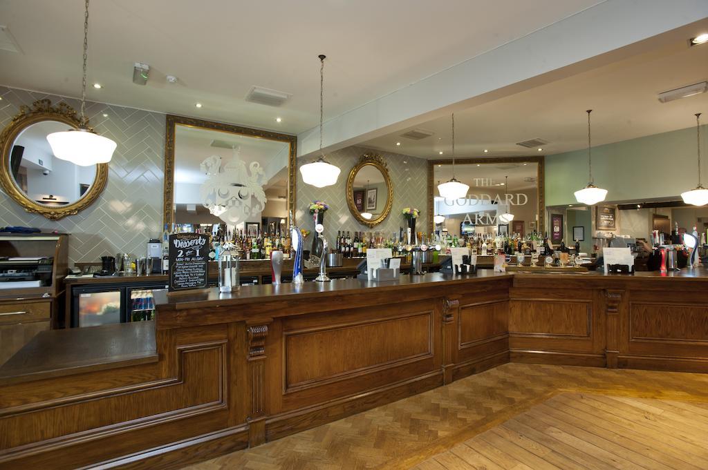 فندق The Goddard Arms سويندون المظهر الخارجي الصورة
