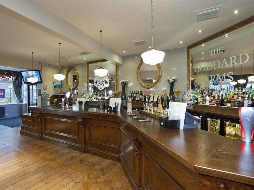 فندق The Goddard Arms سويندون المظهر الخارجي الصورة
